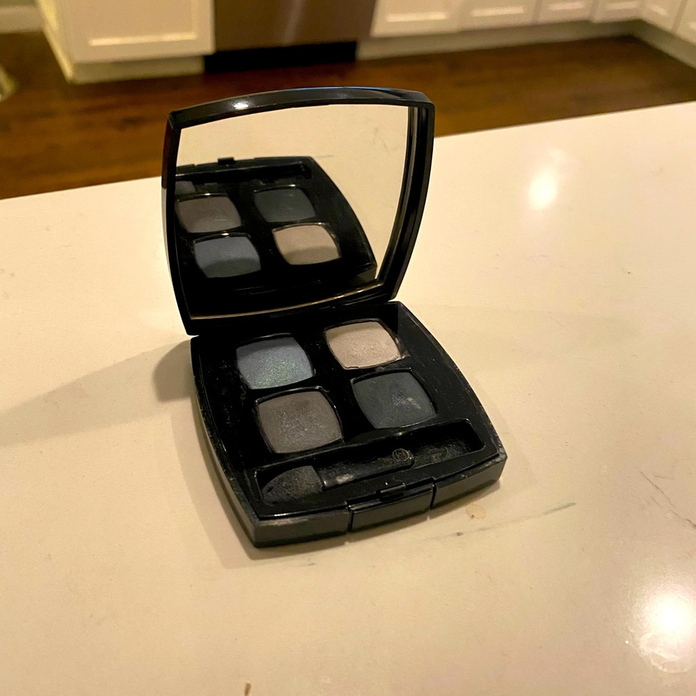 CHANEL Le 4 Ombres Eyeshadow Palette